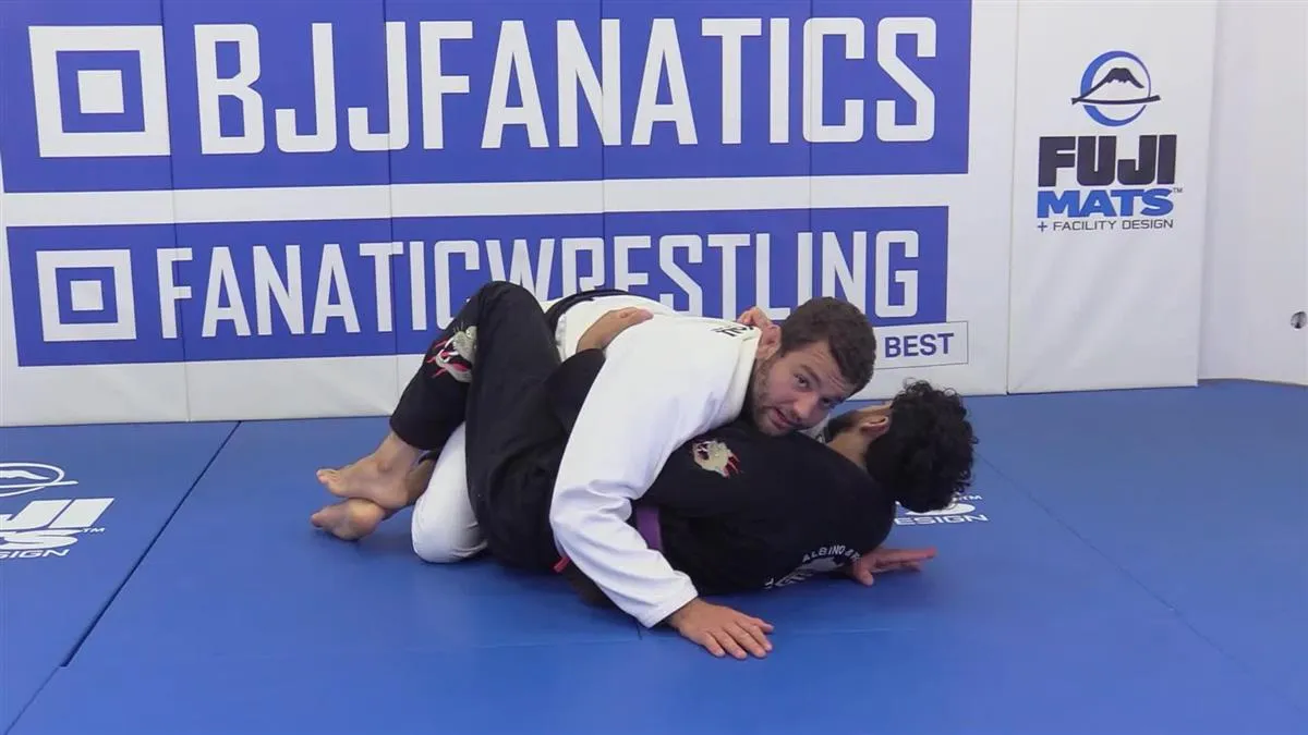 Gracie Fundamentals: Guard Passing - Dealing With Flexible Guards by Rayron Gracie