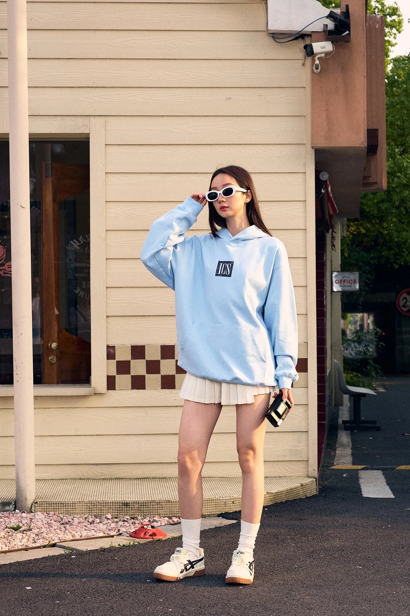 ICS Simple Contrast Color Letter Logo Hoodie