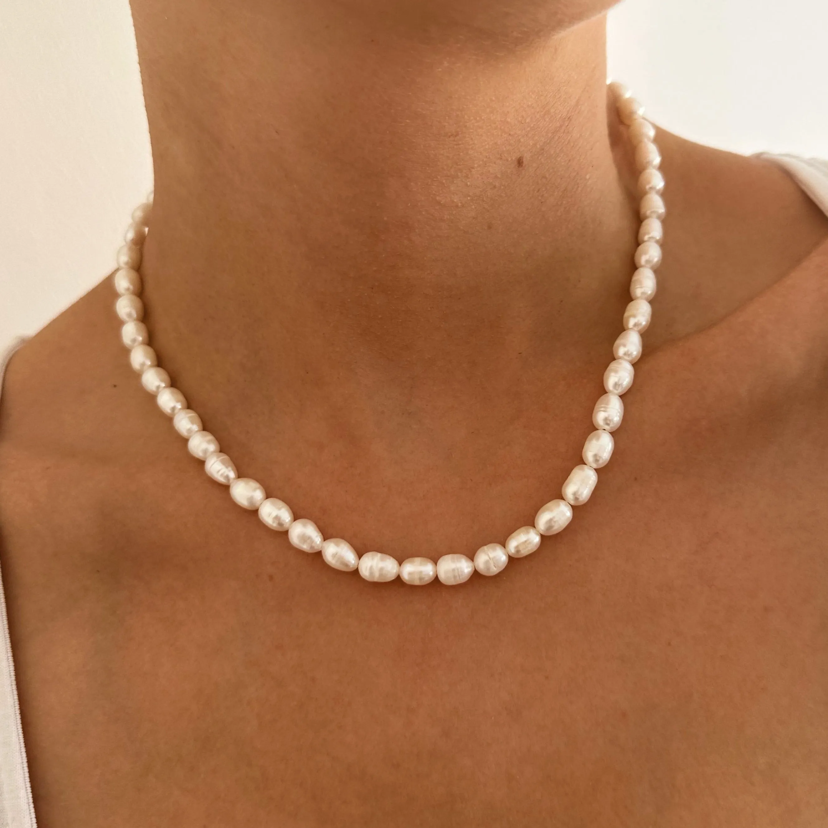 Single Pearl Necklace