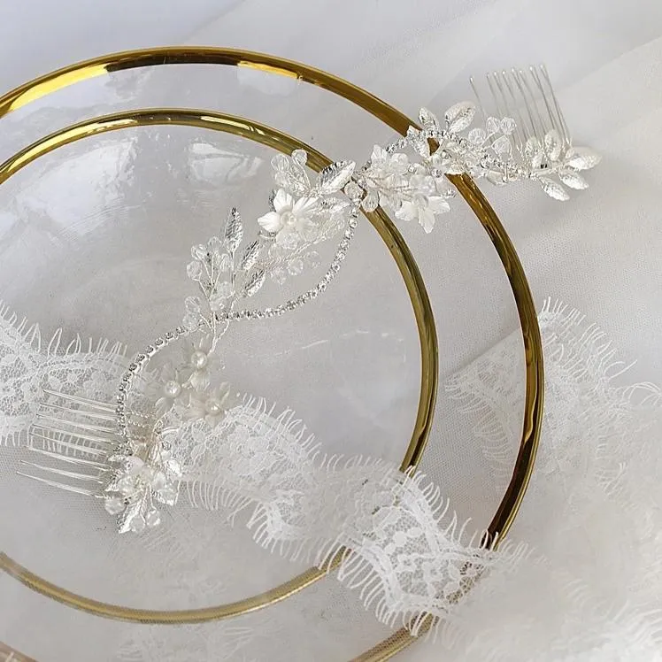 V125. bridal hairpiece, back comb accessory for wedding