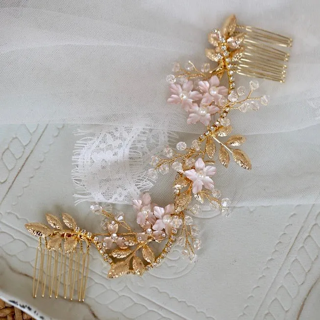 V125. bridal hairpiece, back comb accessory for wedding